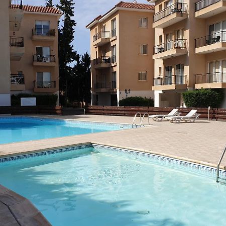 Psyche Harbor Apartment Paphos Bagian luar foto
